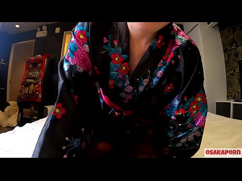 ❤️ Jong cosplay-meisie hou van seks tot orgasme met 'n spuit in 'n perdevrou en 'n blowjob. Asiatiese meisie met harige poes en pragtige tiete in tradisionele Japannese kostuum in amateurvideo wat masturbasie met fokspeelgoed wys. Sakura 3 OSAKAPORN. ☑ Porno by porn af.teatroporno.ru ❌️❤